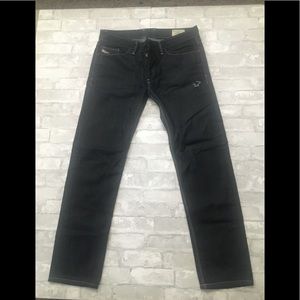 Diesel “Keever” Slim Straight Leg - New Condition